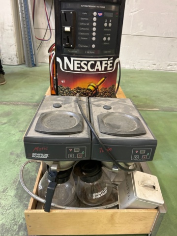 1353416-1 Coffee machines 2pcs - Bravilor Bonamat & NESCAFÉ beverage vending machine