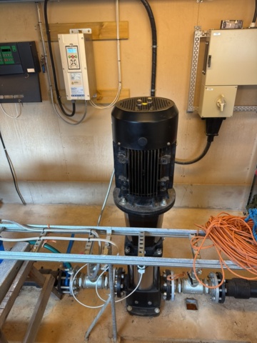 1321712-6 Bevattningspump Rain bird pump + Helotec styrning -2021