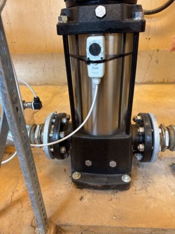 1321712-8 Bevattningspump Rain bird pump + Helotec styrning -2021