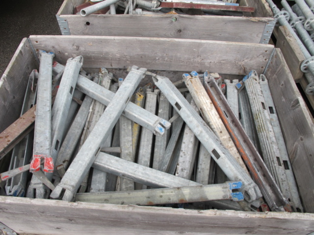 1302819-5 Byggställning Layher Aluställning Haki trappor