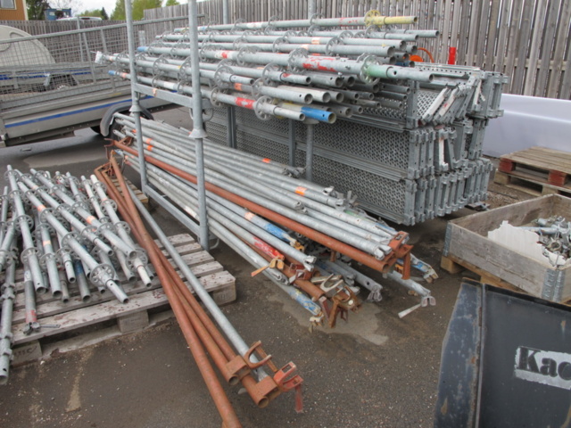 1302819-18 Byggställning Layher Aluställning Haki trappor