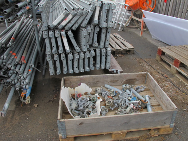 1302819-20 Byggställning Layher Aluställning Haki trappor