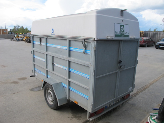 1302853-1 Mobil hetvattentvätt i skåpkärra