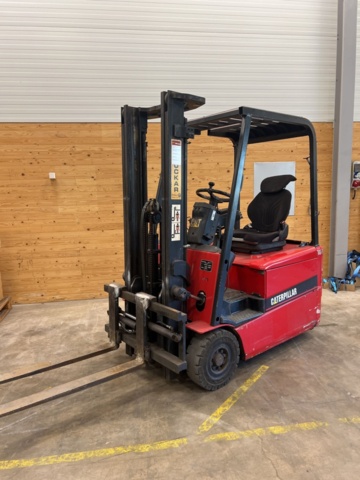 1359795-2 Counterbalance forklift Caterpillar EP16KT (repair item)