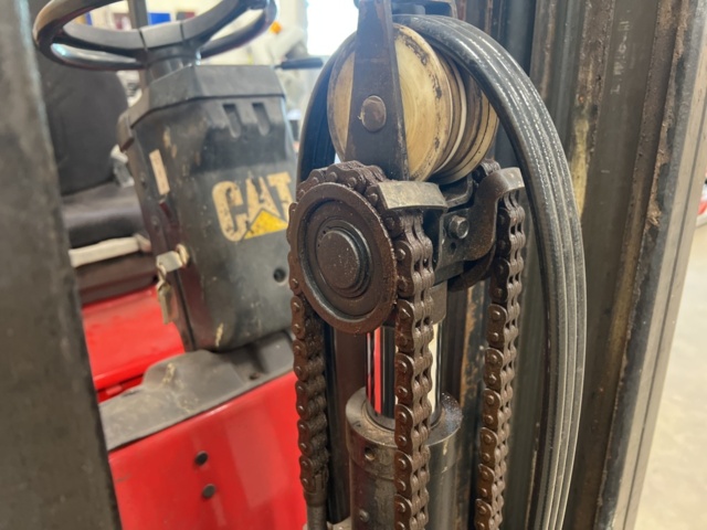 1359795-9 Counterbalance forklift Caterpillar EP16KT (repair item)