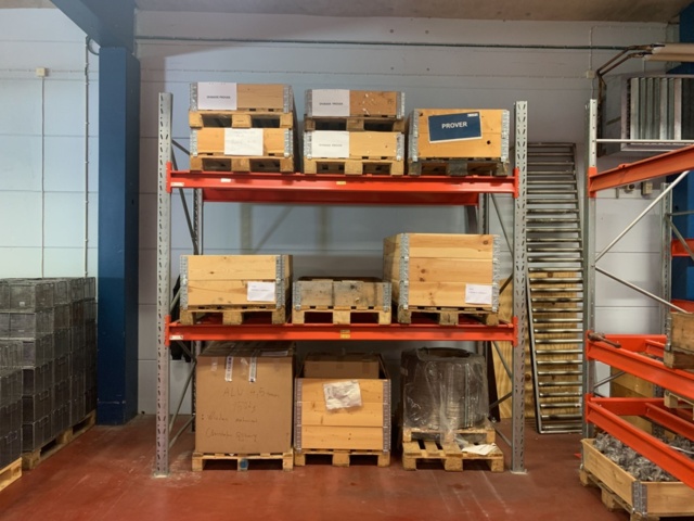 1359503-1 Pallställage