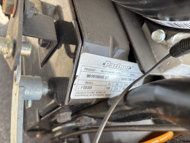 1334193-3 Snowblower - Partner PSB300