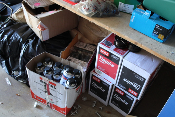 1359948-11 Container 20 fot med byggmaterial (nr 8)