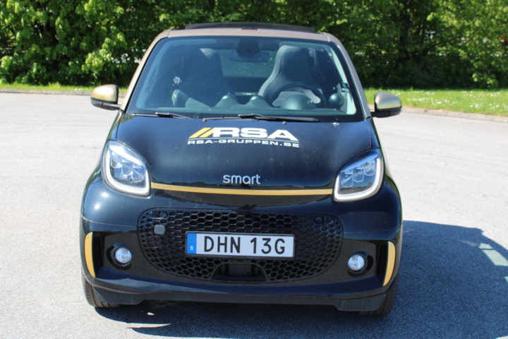 1359920-5 Smart EQ fortwo cabrio 17.6 kWh, 82hp, 2021