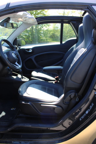 1359920-14 Smart EQ fortwo cabrio 17.6 kWh, 82hp, 2021