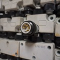 1359977-6 DeviceNet T-taps / Förgreningskontakter (M12 Micro-style) – Större parti