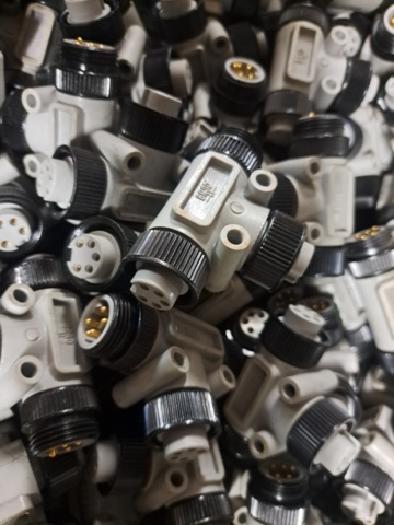 1359978-2 Stort parti Brad Harrison DeviceNet M12 T-Splitters (T-kopplingar)