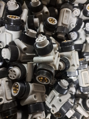 1359978-3 Stort parti Brad Harrison DeviceNet M12 T-Splitters (T-kopplingar)