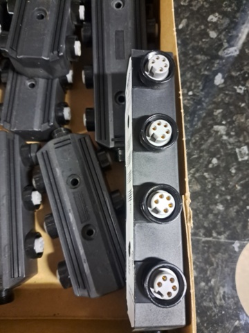1359980-3 Brad Harrison MPIS DN8000 Fördelningsblock (8-port M12) – DeviceNet