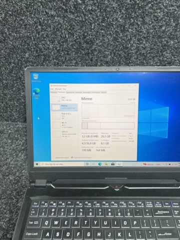 1358224-6 Laptop - System76 Oryx Pro