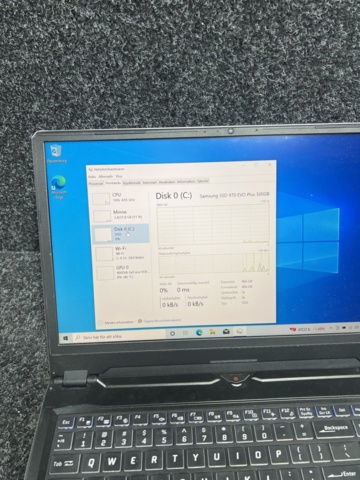 1358224-7 Laptop - System76 Oryx Pro