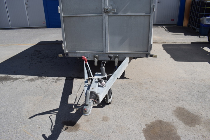 1302853-9 Mobil hetvattentvätt i skåpkärra