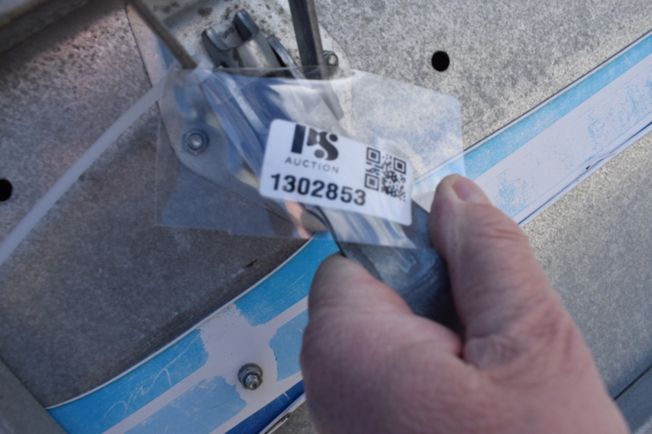 1302853-14 Mobil hetvattentvätt i skåpkärra