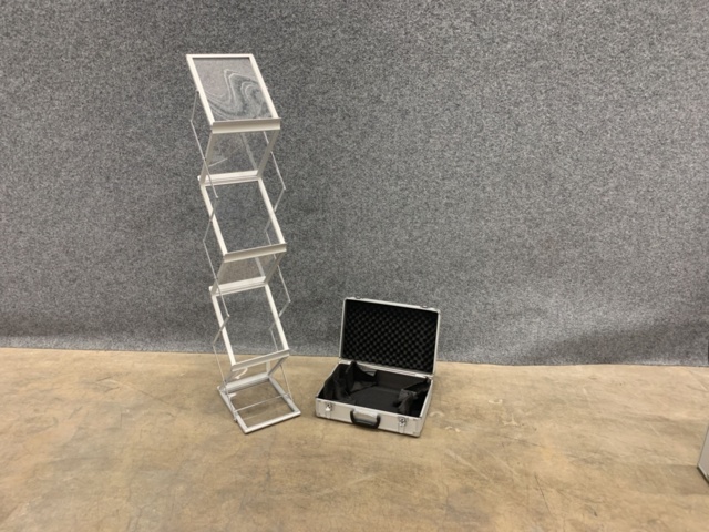 1360807-3 Brochure stand INTRO 6 compartments, portable, chrome