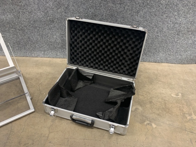 1360807-5 Brochure stand INTRO 6 compartments, portable, chrome