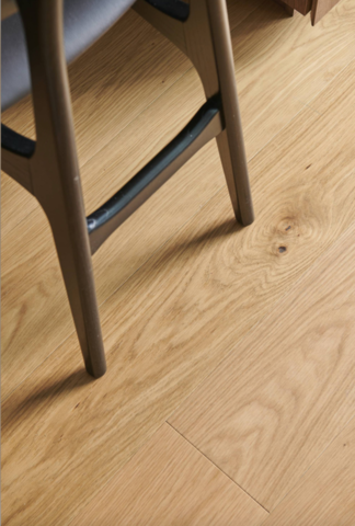 1361476-5 Härdad Ek Natural Oak, mattlackad, 95kvm, klickgolv 5G, XL, 1-stav (med kvist)