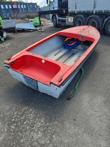 1332085-10 Boat about 4 m