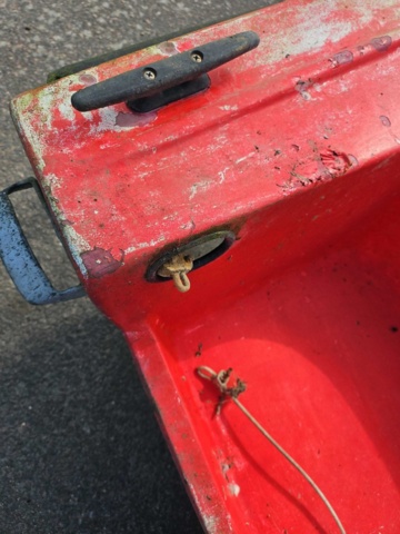 1332085-19 Boat about 4 m