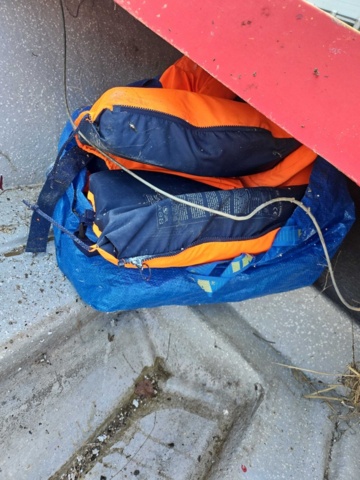 1332085-26 Boat about 4 m