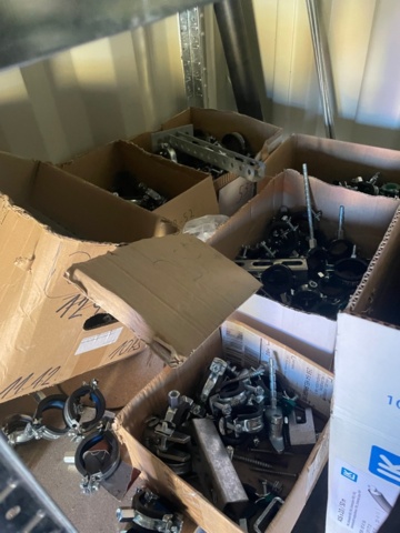 1361600-10 Container 20 fot med tillbehör för VVS