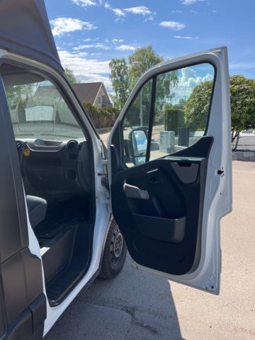 1361611-8 Foodtruck Renault Master Chassi Cab 3.5 T 2.3 dCi Manuell, 125hk, 2011