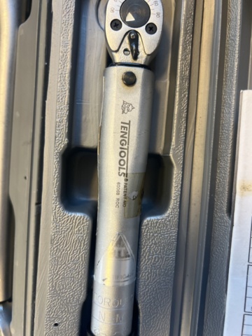 1317295-7 Pulley alignment set including torque wrenches - PELA HM5401