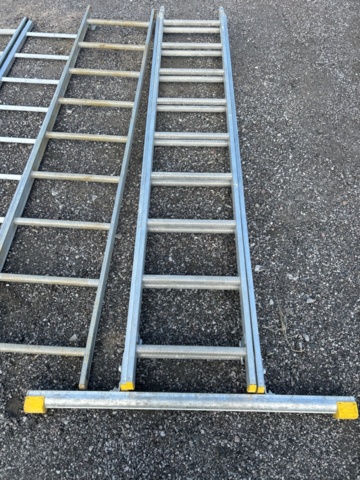 1361950-2 4 ladders -Wibe