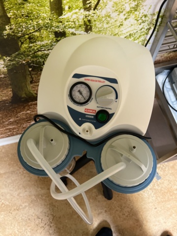 1358278-4 Medical equipment - Heine, BladderScan, Medela Vario