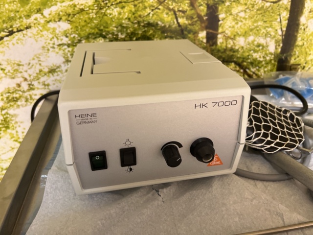 1358278-6 Medical equipment - Heine, BladderScan, Medela Vario