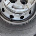1362889-14 Tires with and without rims - different dimensions