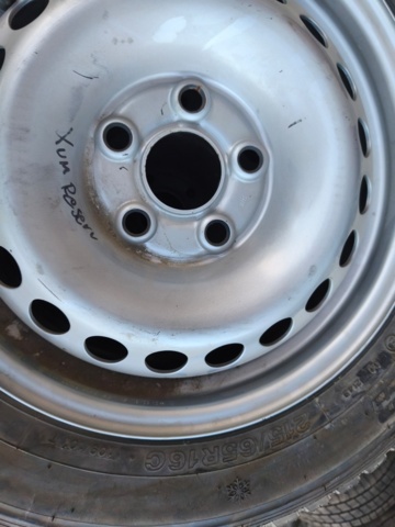 1362889-18 Tires with and without rims - different dimensions