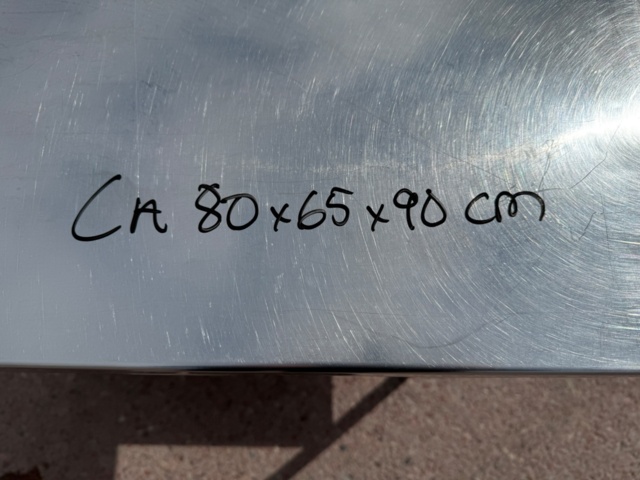 1351633-4 Rostfri bänk med underhylla