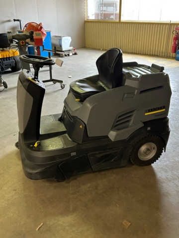 1343619-2 Åkbar sopmaskin Kärcher KM 90/60 R