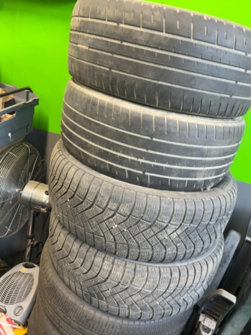 1332719-15 Collection of various equipment for car repair shops