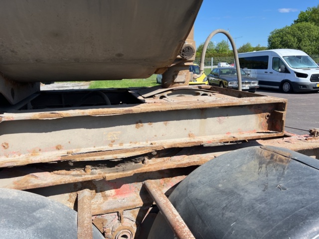 1334238-11 Tipper trailer - M&V Trailer Rac 20-20K -2008