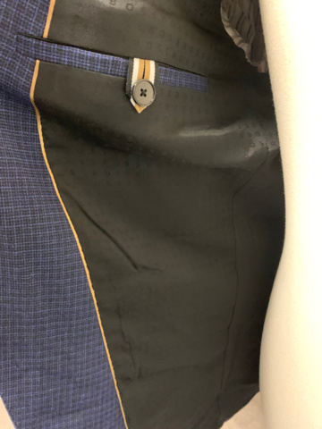 1362977-5 Suit Hugo Boss, Size 94 (148, length 48)