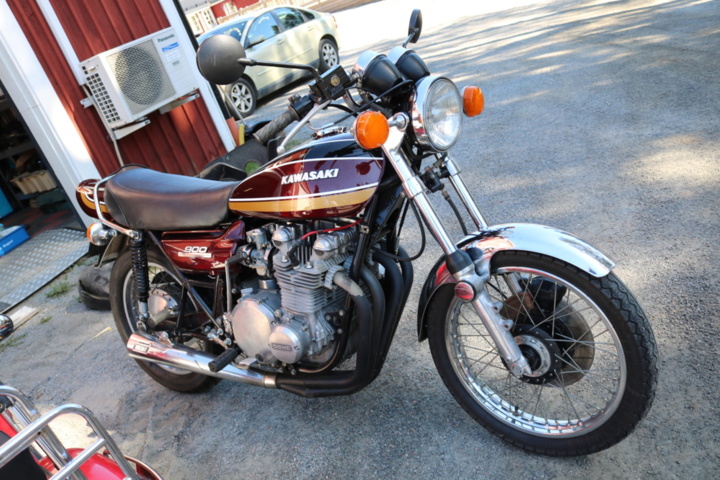 Motorcycle Kawasaki Z1-900 -1975 - PS Auction - We value the