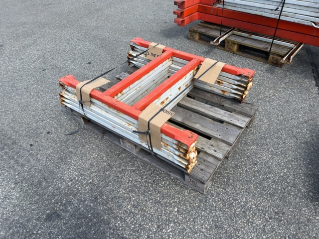 1364389-7 Tillbehör till pallstallage