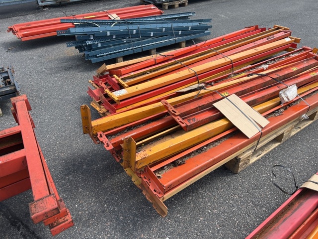 1364389-8 Tillbehör till pallstallage