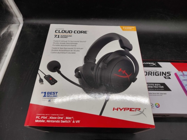 1366189-5 Gamingpaket från Hyperx Cloud