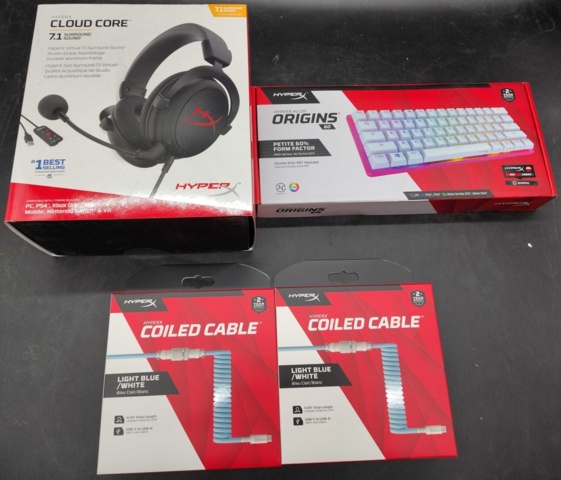 1366192-1 Gamingpaket från Hyperx Cloud