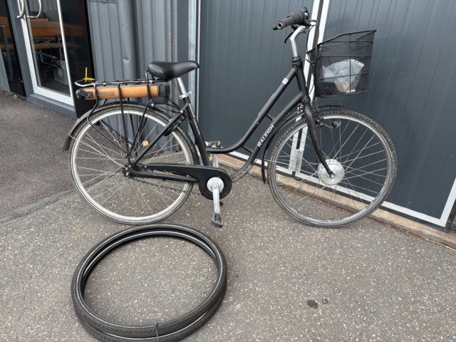 1357437-1 Electric bike - Raleigh Darlington