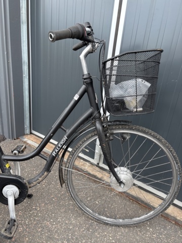 1357437-3 Electric bike - Raleigh Darlington