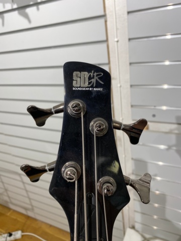 1363605-9 Bases 3 Ibanez, Vaniax, Washlrum