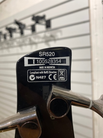 1363605-10 Bases 3 Ibanez, Vaniax, Washlrum